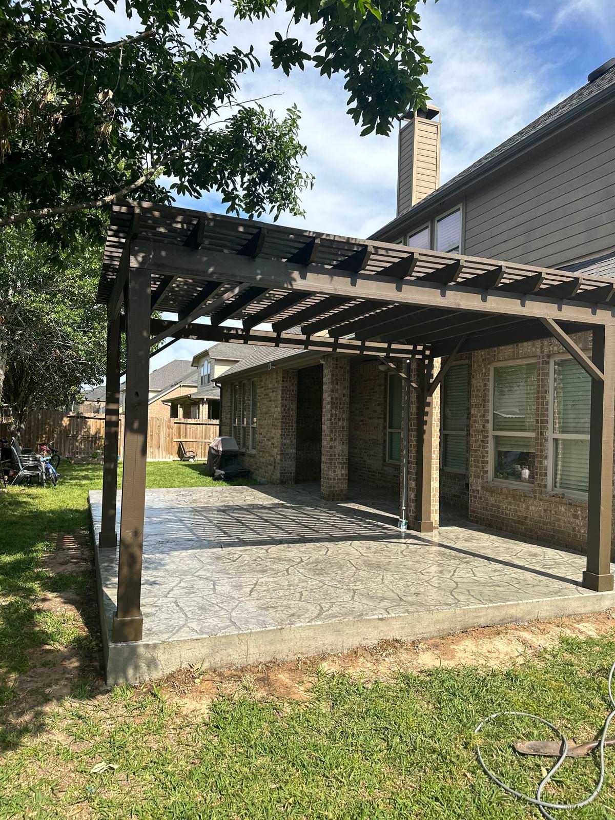Pergola and patio extension in Firethorne