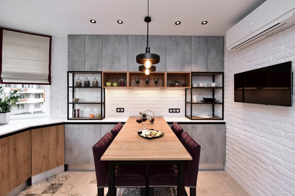 "Белоснежная история"