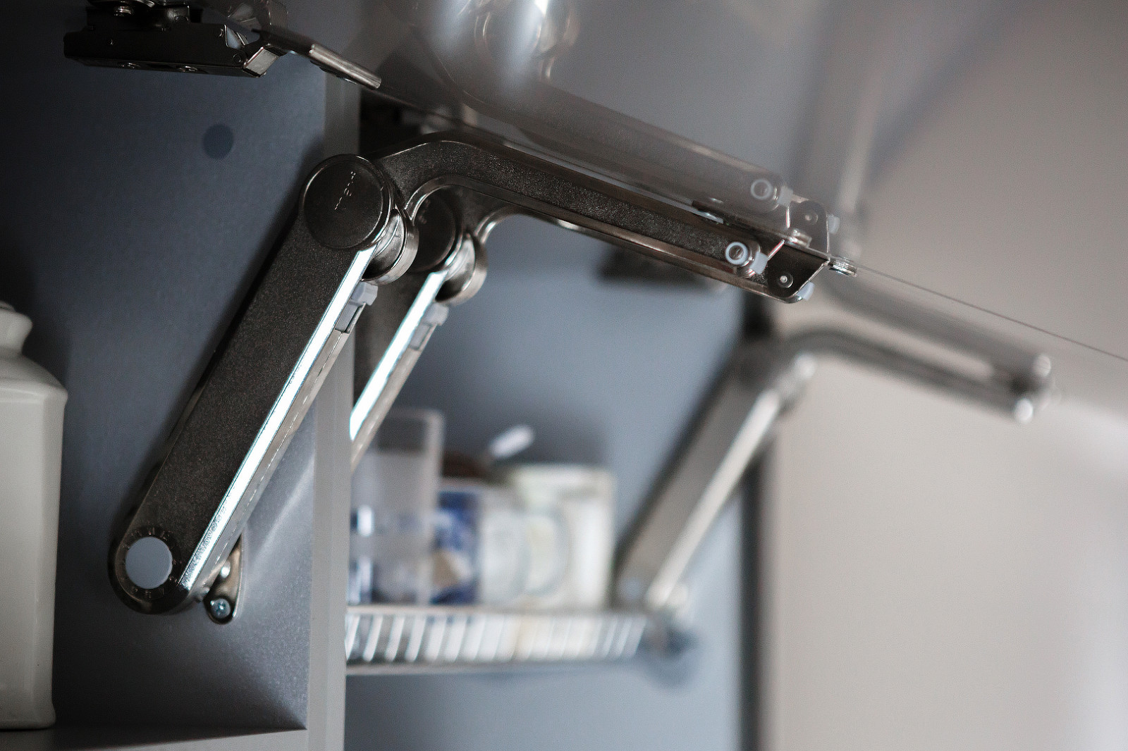 Небольшая кухня на Варшавской