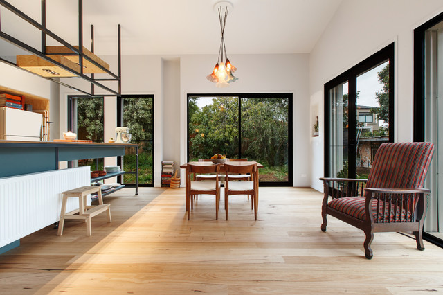RUTH contemporary-living-room