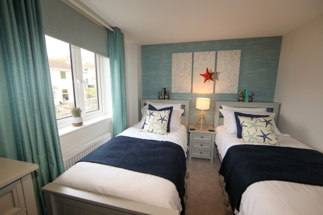 3-Bed Blue and Coral Holiday Let, West Lulworth, Dorset coastal-kids