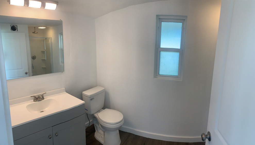 Bathroom 003