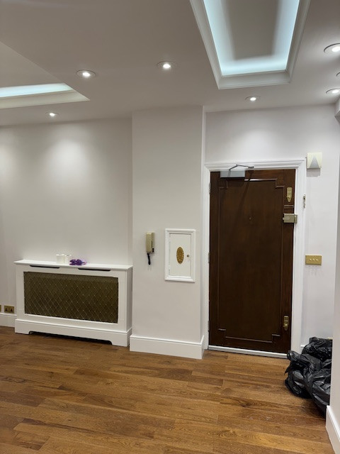Full refurbishment works of high-end flat (x5 Bedrooms)at high street kensignton