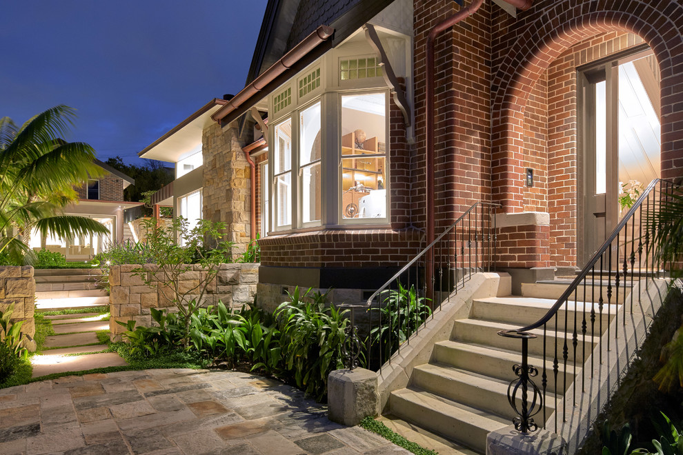 This is an example of a traditional home design in Sydney.
