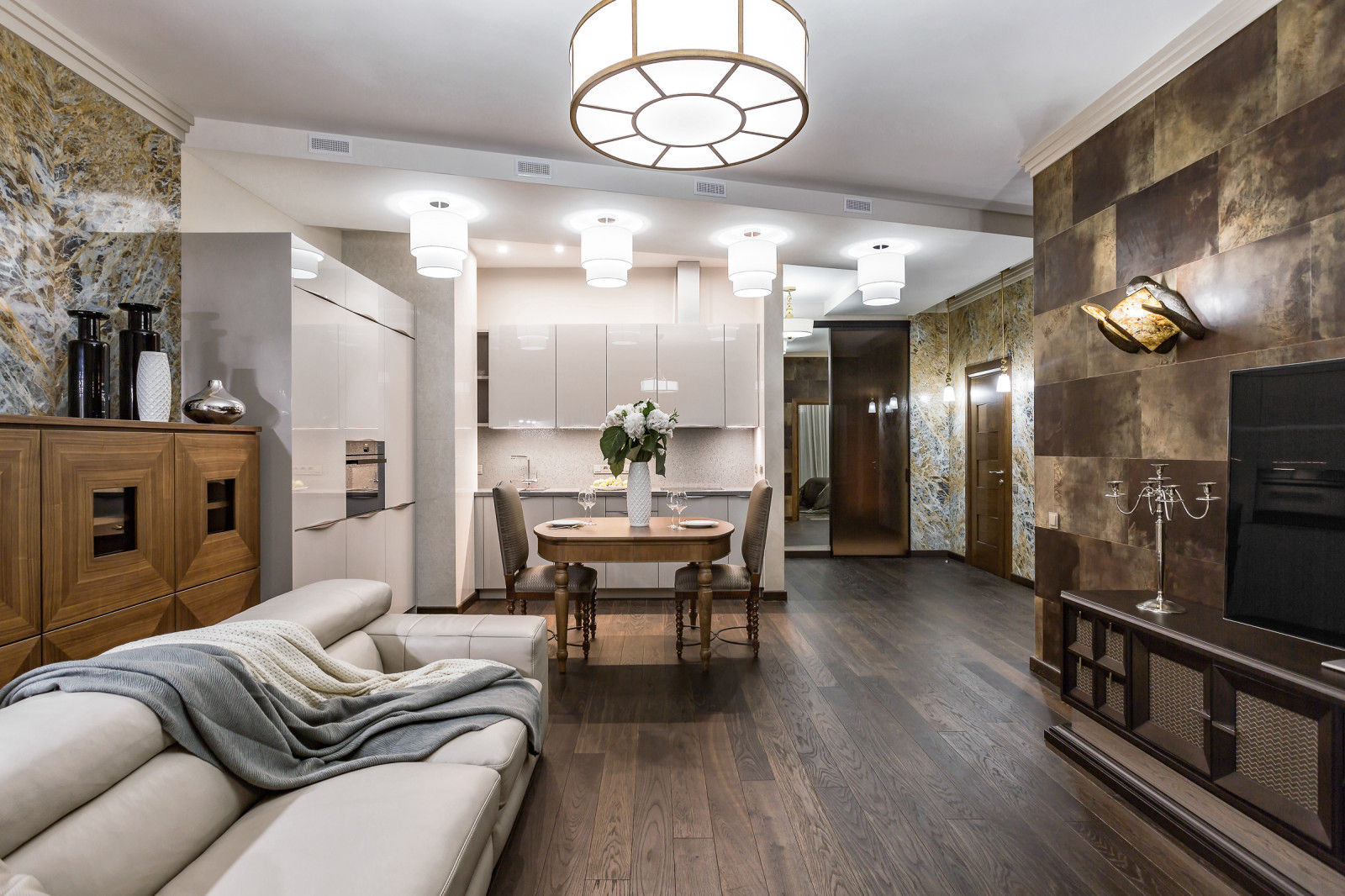 Квартира в жилом комплексе "Royal House on Yauza"