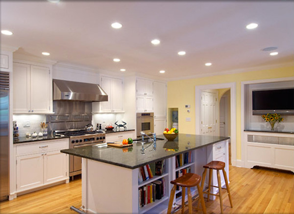 Trendy kitchen photo in Bridgeport