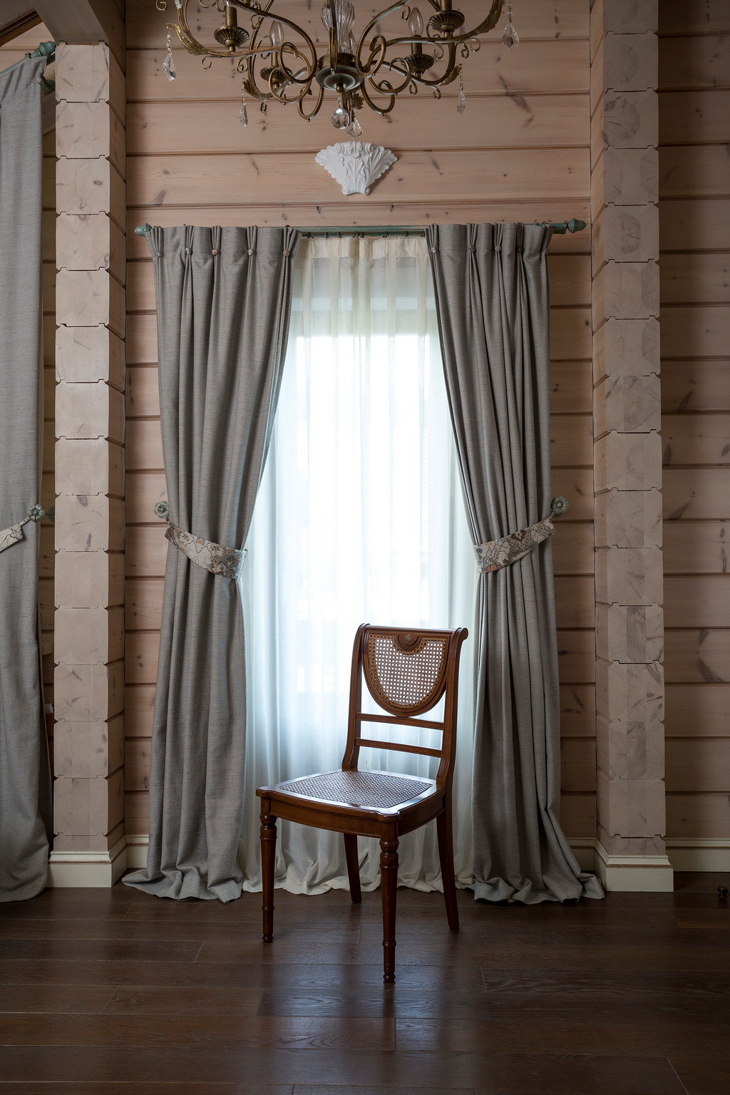 Дом из клееного бруса для большой семьи.