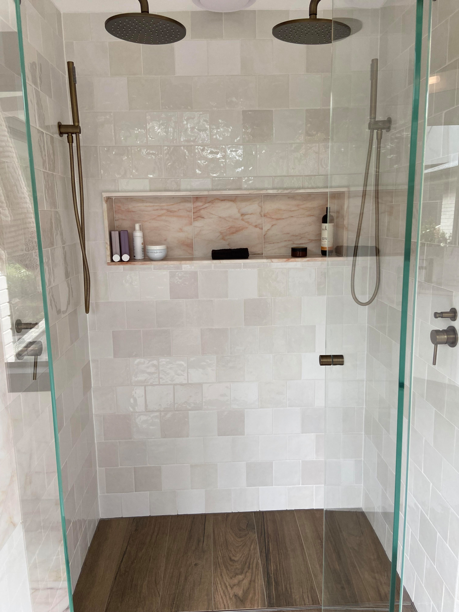 REBUILD OF A GRAND  BATHROOM