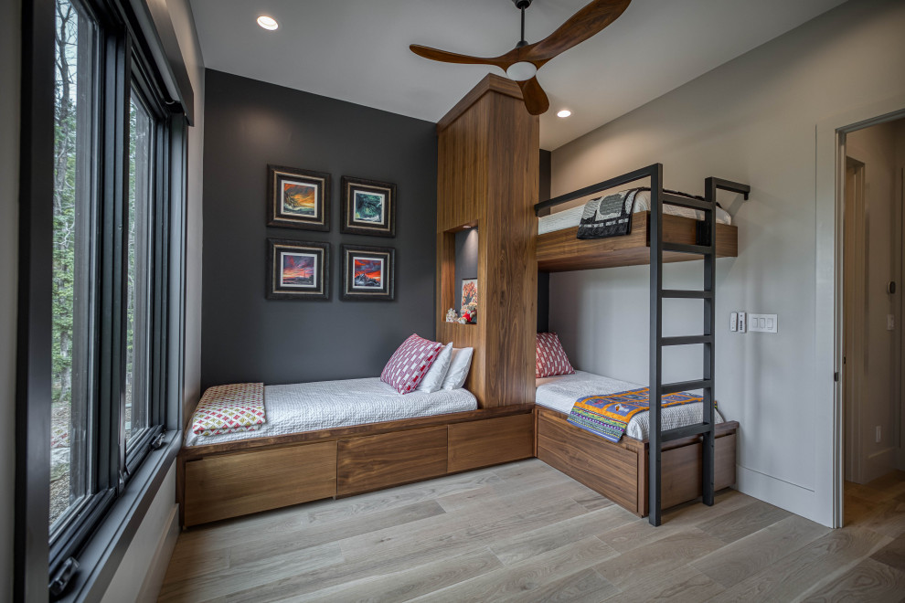 Example of a trendy kids' room design in Charlotte