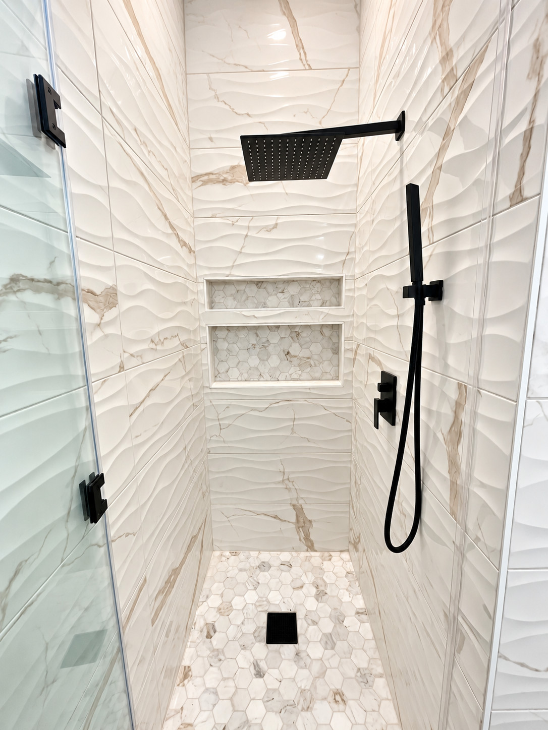 Modern/Contemporary Guest Bathroom Remodeling in Cypress, TX