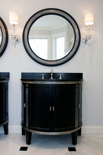 Fleur De Lis Master Bathroom klassisch-badezimmer