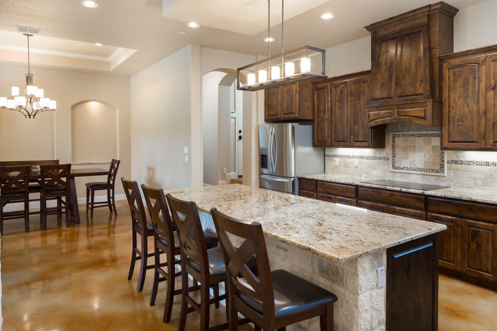 Home design - rustic home design idea in Austin