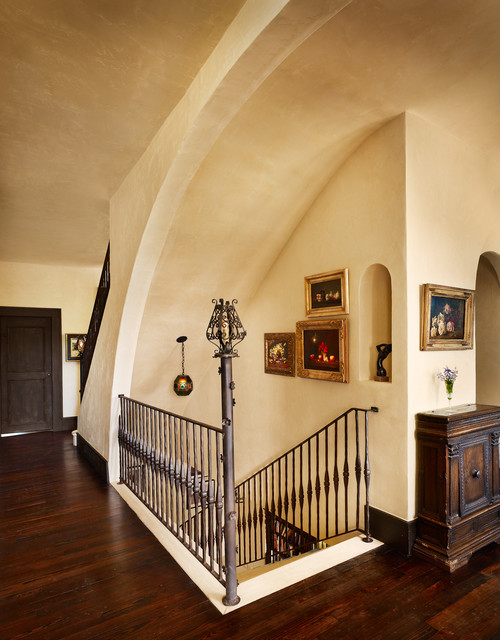 Windsor Residence mediterranean-staircase