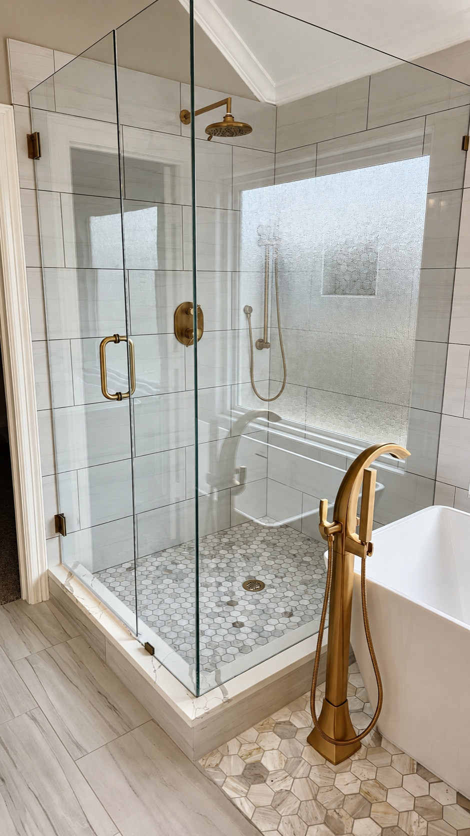 Lewisville TX - Master Bathroom Remodeling