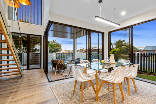 Bluebird contemporary-dining-room