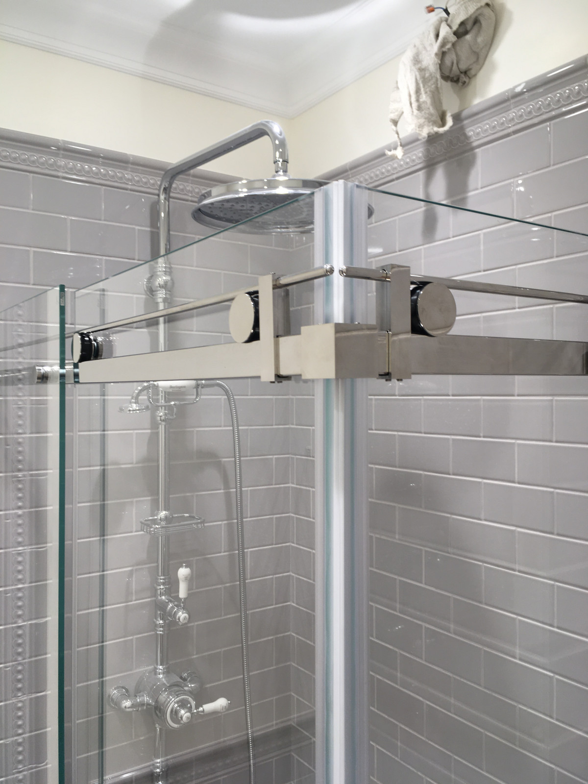 Душевая кабина в квартире