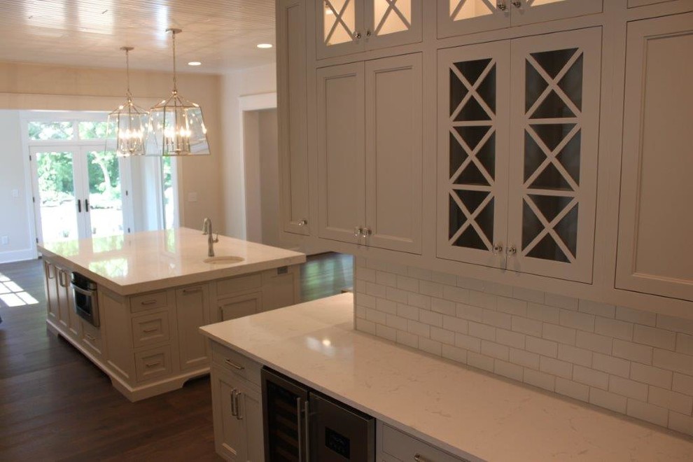 Transitional kitchen photo in Indianapolis