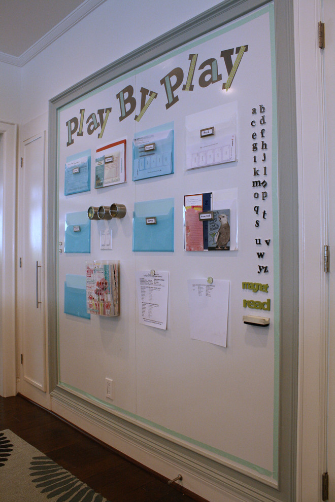 Example of a transitional hallway design in Tampa