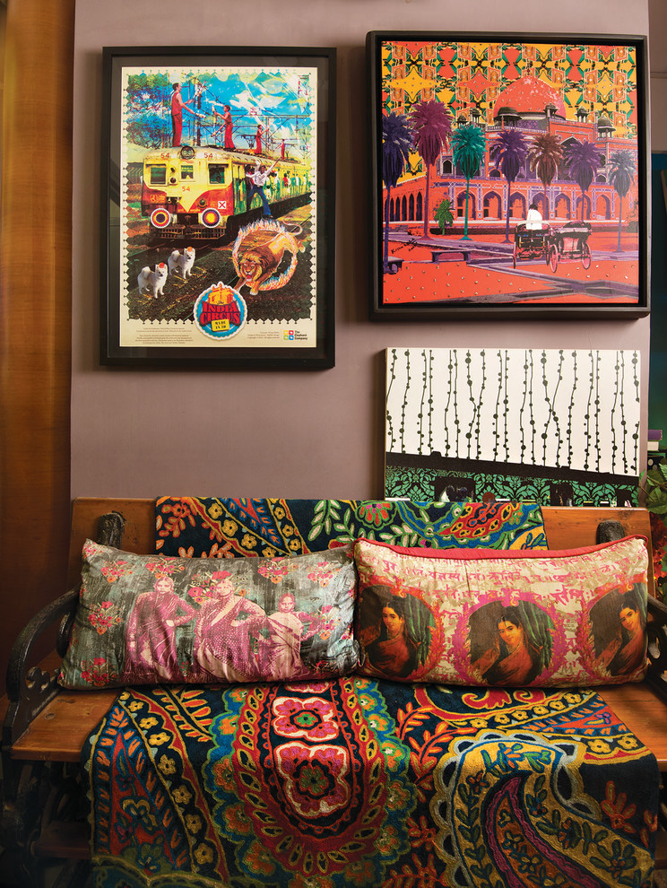 Inspiration for an eclectic home design remodel in Mumbai