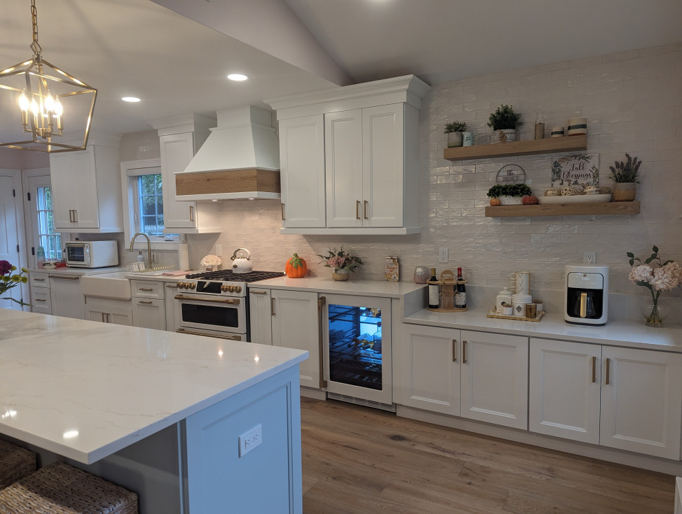 Kitchen - kitchen idea in New York