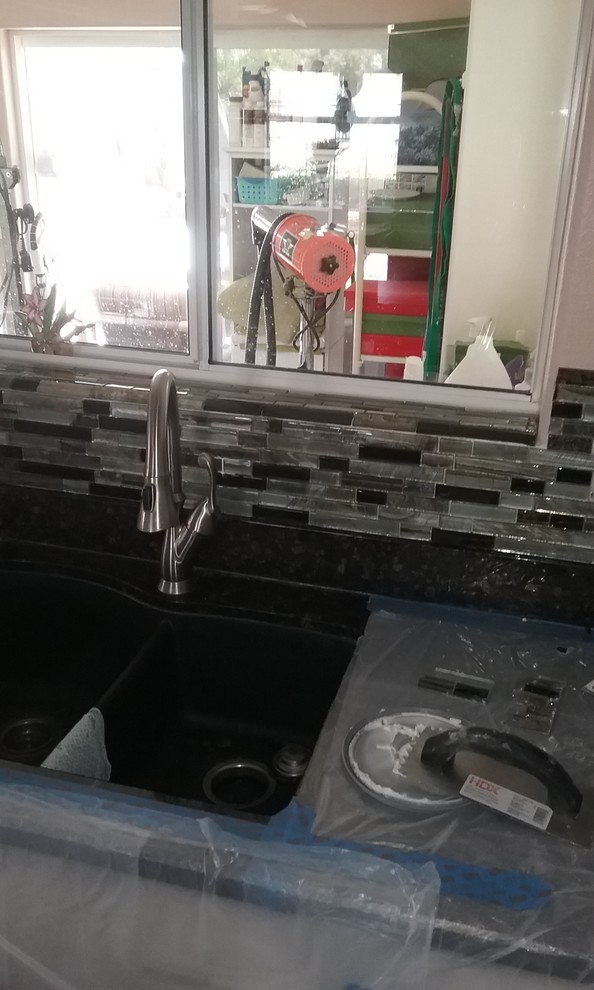 Transitional kitchen photo in Phoenix