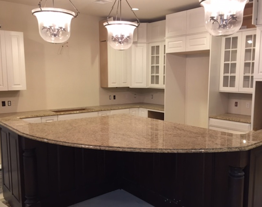 Kitchen - transitional kitchen idea in Richmond