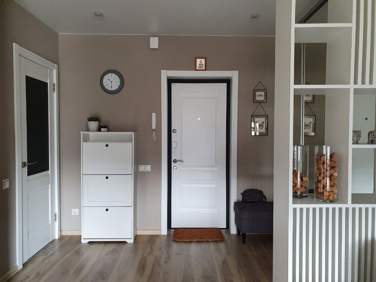 Переделка существующей гостиной-спальни-прихожей 23,26 м/кв