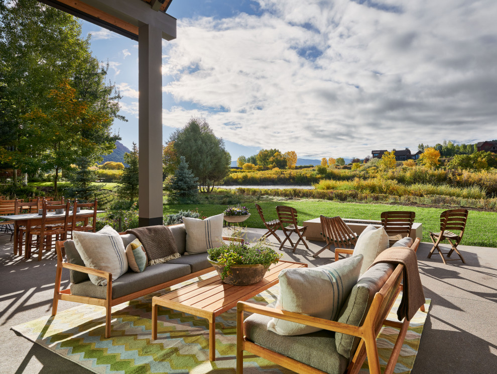 Trendy patio photo in Denver