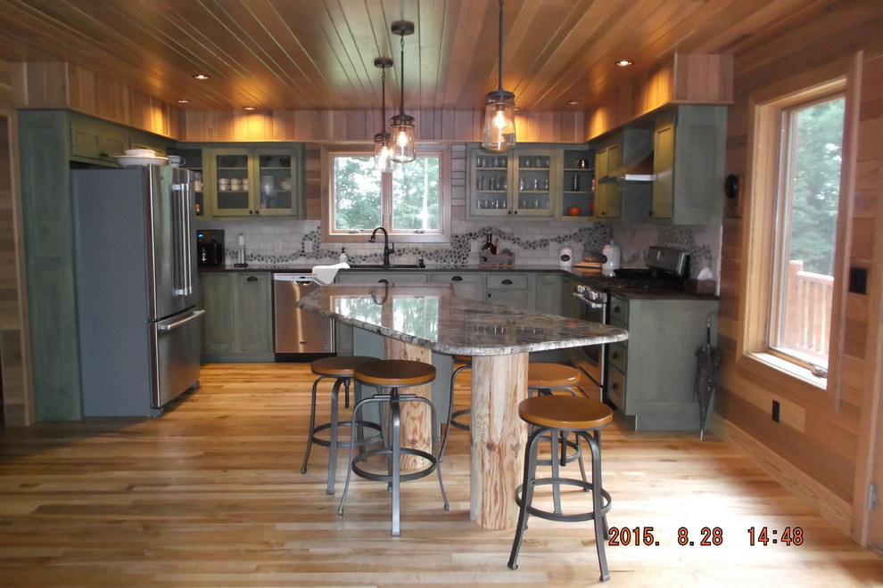 Kitchen - rustic kitchen idea