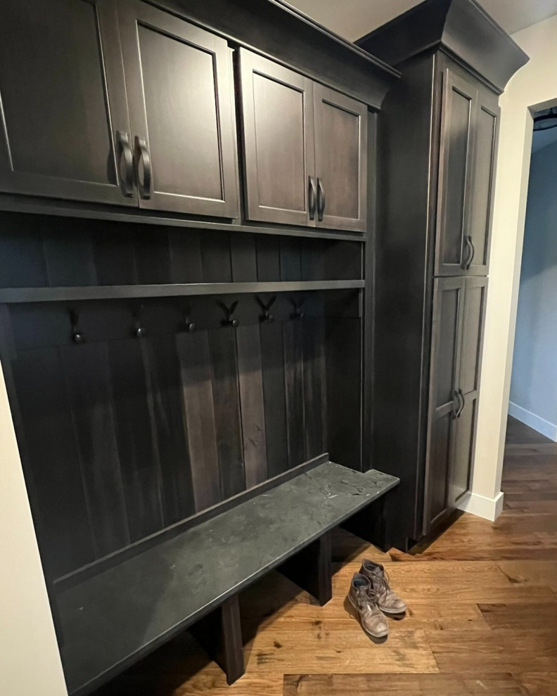 Mudroom Built-in 2