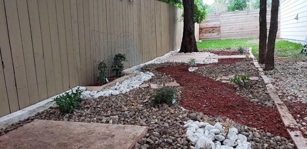 Inspiration for a transitional home design remodel in Austin