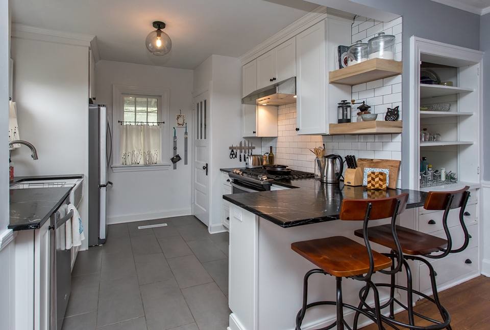 Beautiful Transitional Style Kitchen