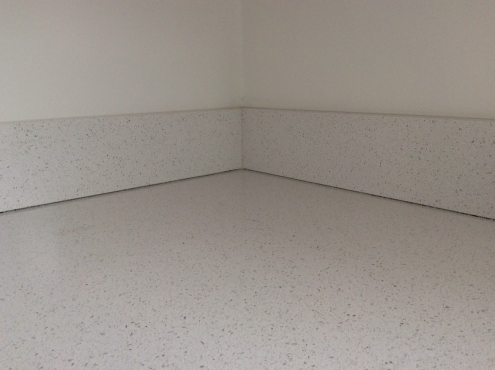 New Quartz countertops sitting on shims. Houzz UK