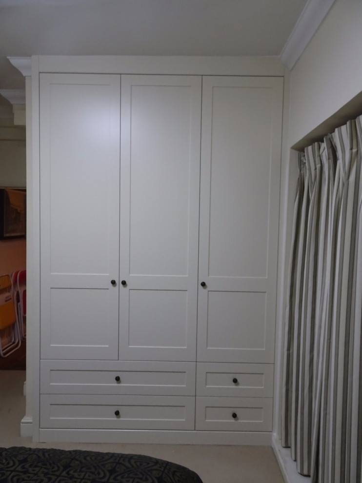 Bedroom storage unit