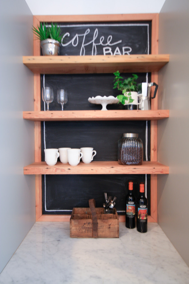 Example of a mid-sized transitional l-shaped dark wood floor eat-in kitchen design in Cincinnati with an undermount sink, recessed-panel cabinets, gray cabinets, quartz countertops, mosaic tile backsplash, stainless steel appliances and an island