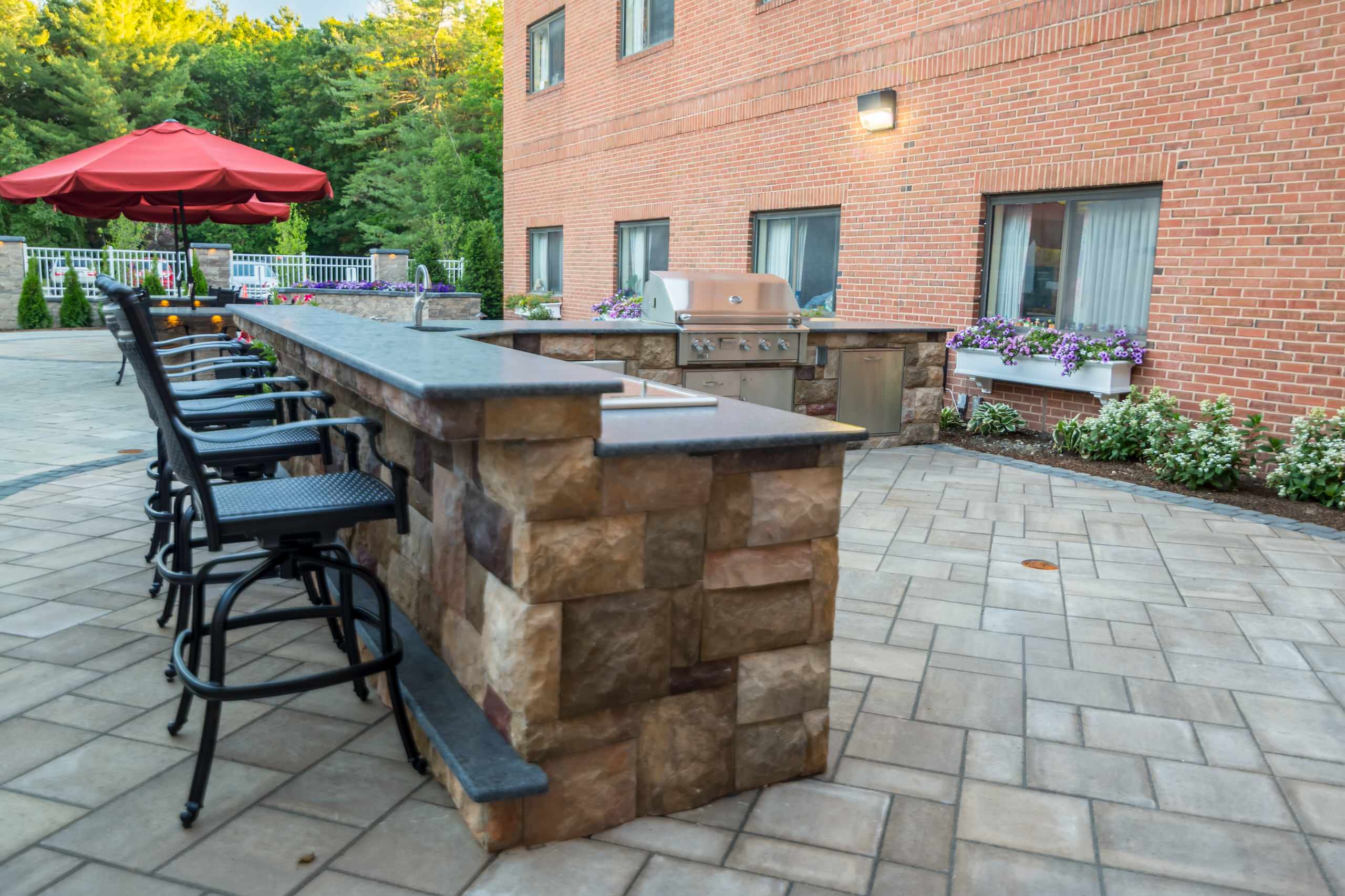 Wilmington, Massachusetts Courtyard