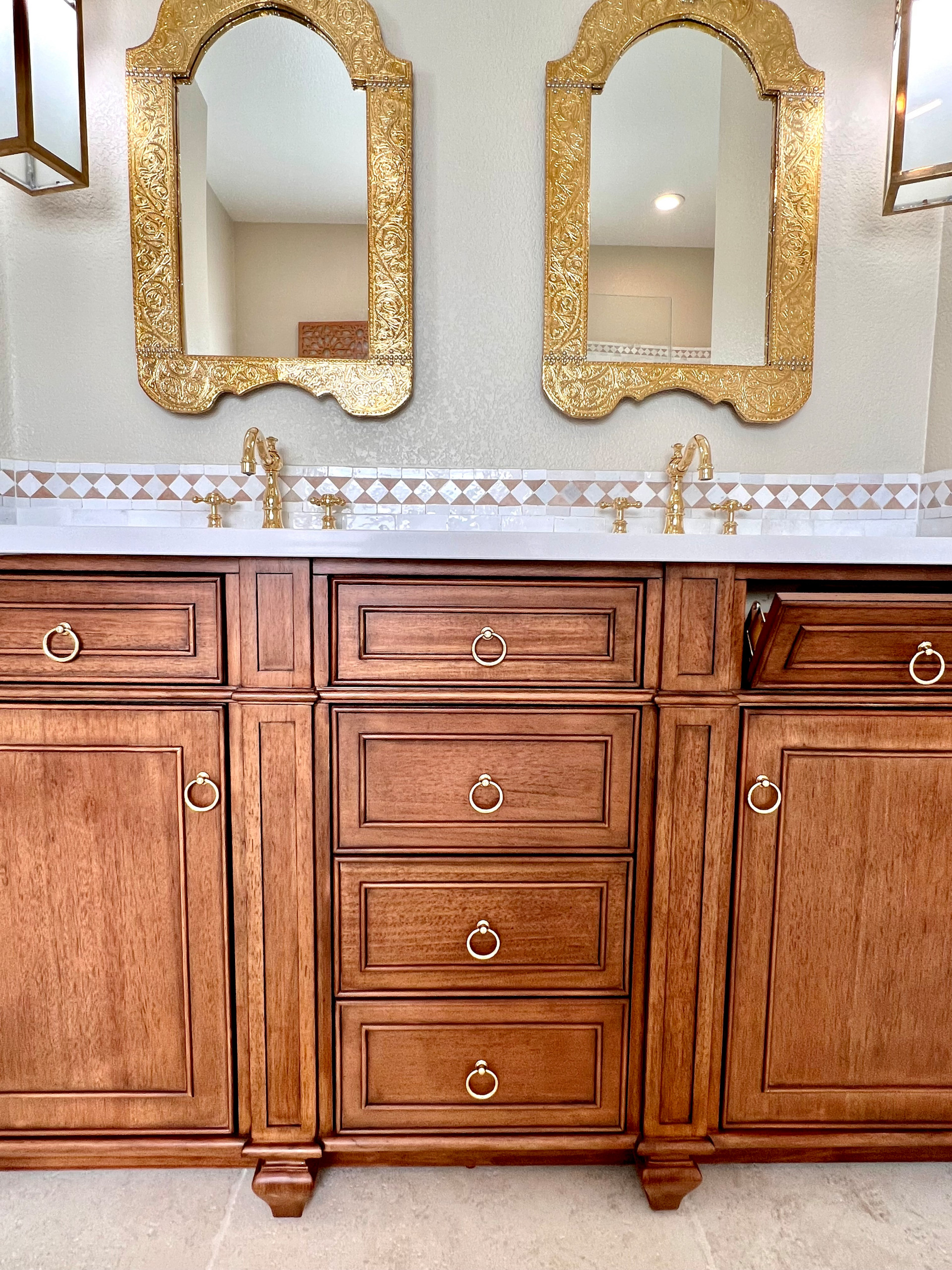 James Martin Bristol Collection Double Vanity w/hidden Tray
