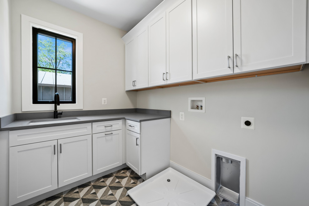 Modern Farmhouse Rochester V