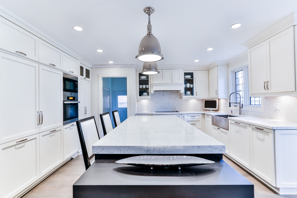 Inspiration for a transitional kitchen remodel in Toronto