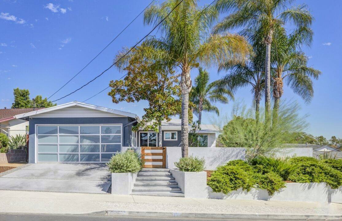 Mid-Century Modern Front Yard Remodel
