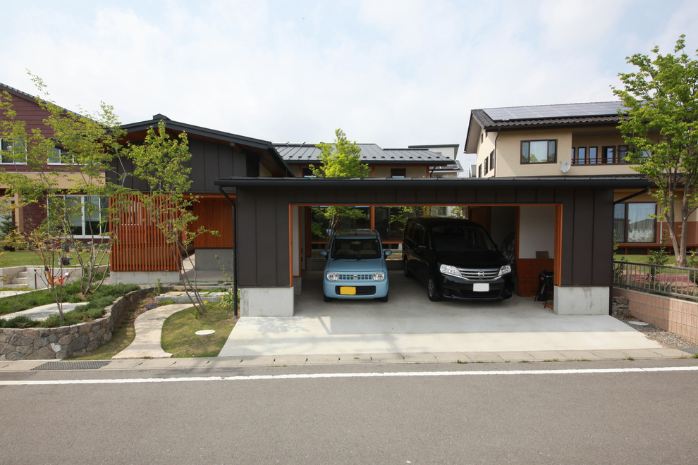 Photo of a world-inspired garage in Other.