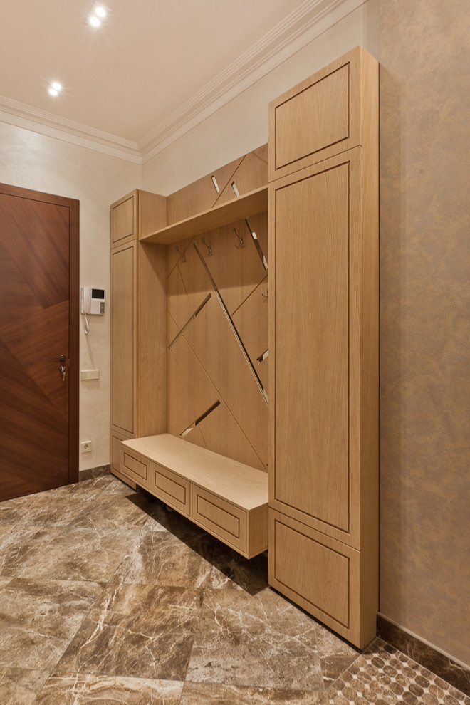 Картина, витрина, камень...