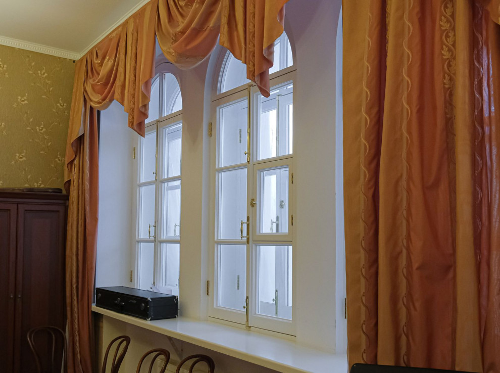 Квартира с историческими окнами и двери