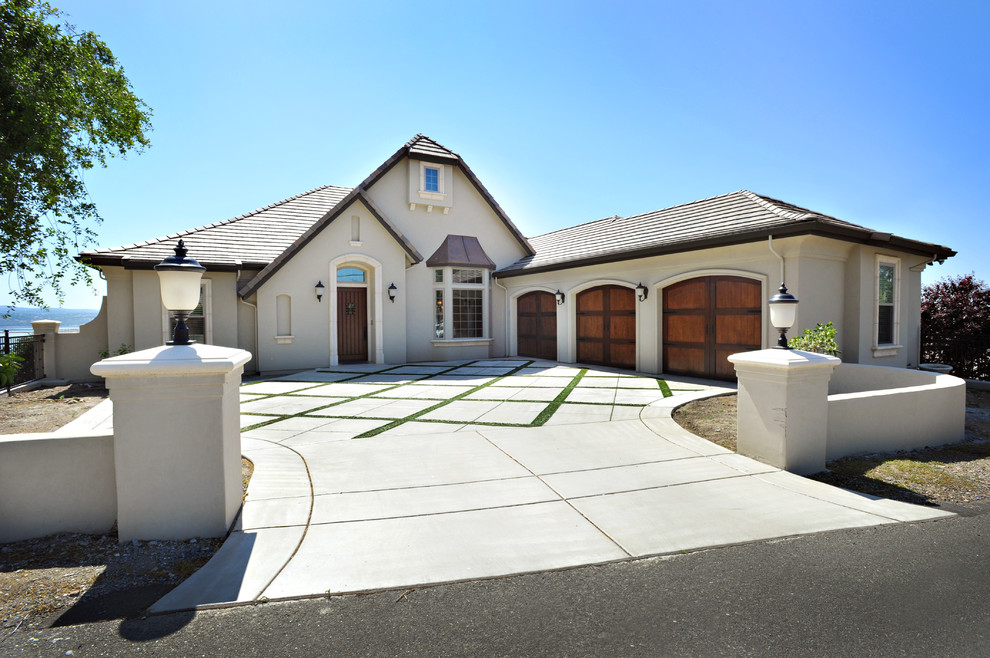 Folsom Lake View - French