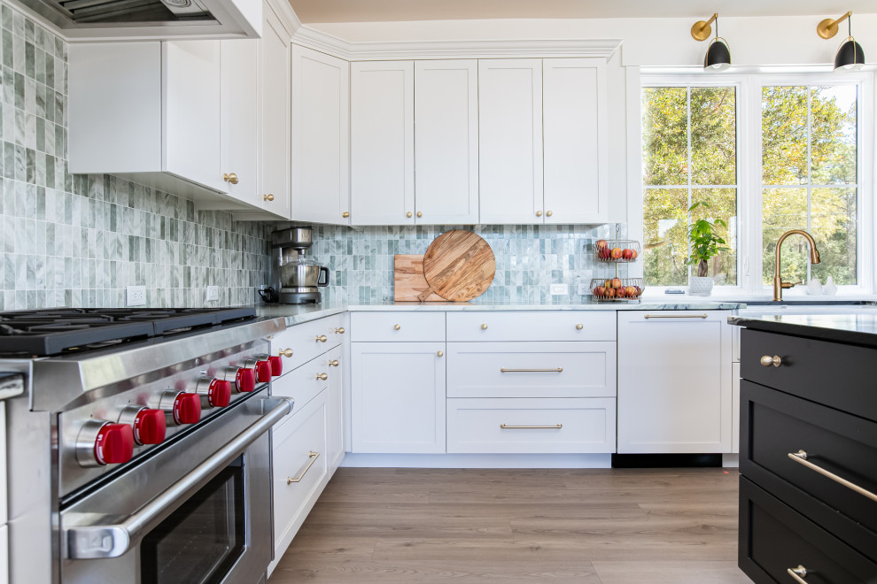 Kitchen - coastal kitchen idea
