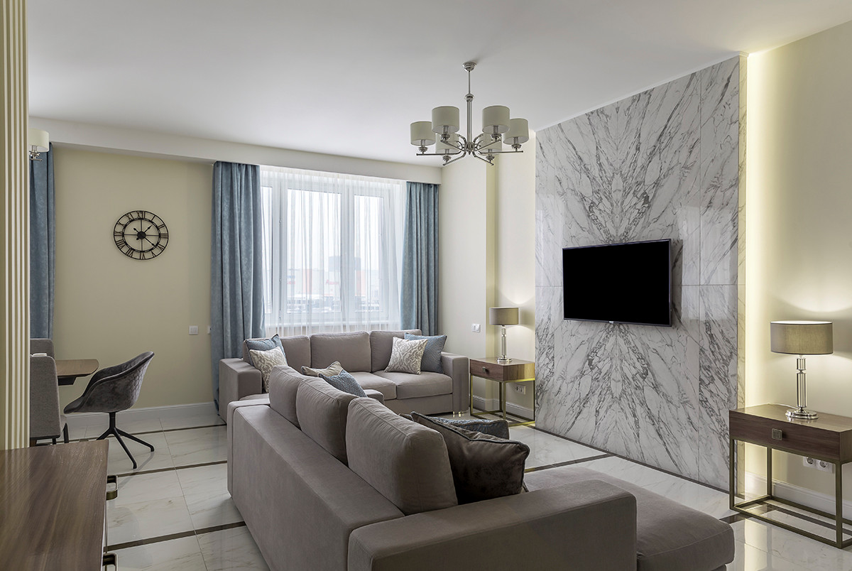 Четырехкомнатная квартира в жилом доме "Парус"