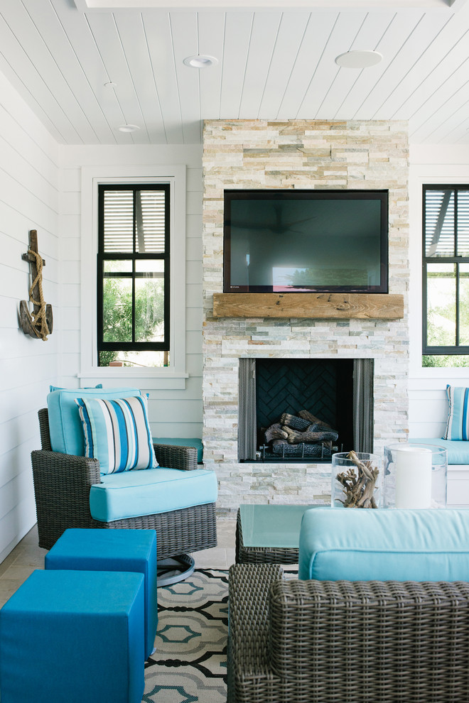 Custom Coastal Farmhouse Style Home - Beach Style - Deck - Los Angeles ...