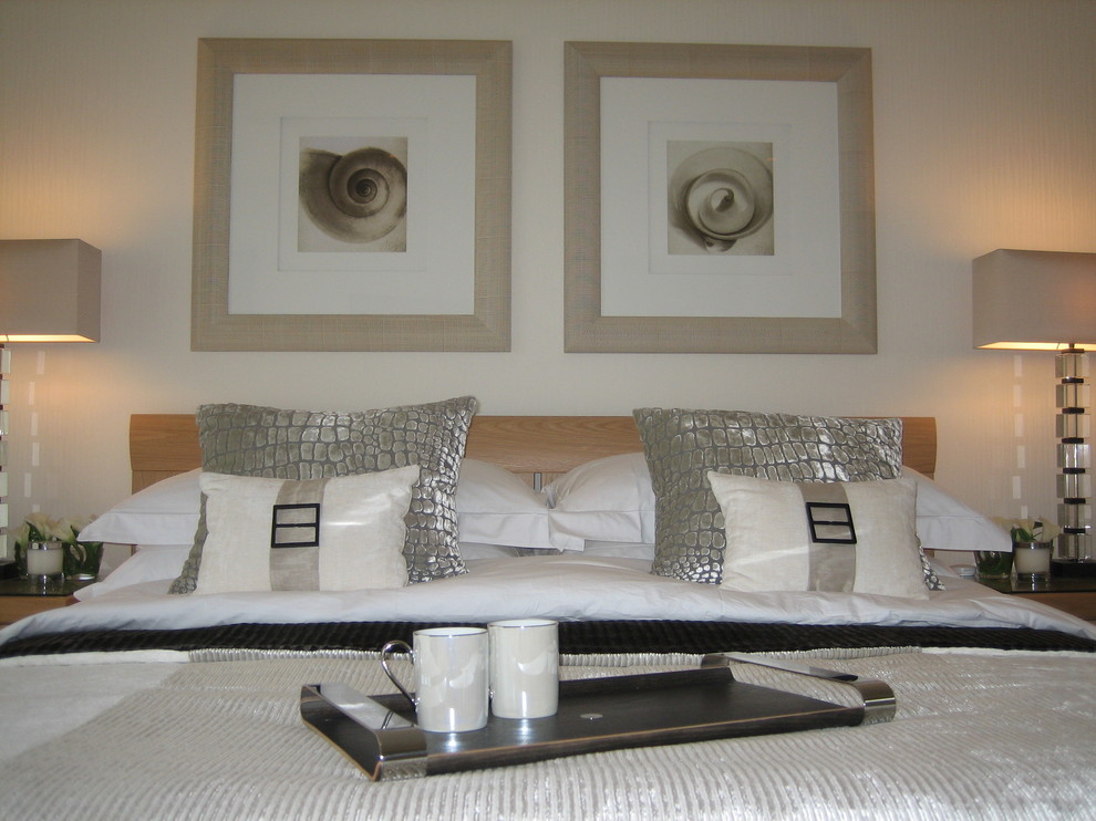 Contemporary Bedroom