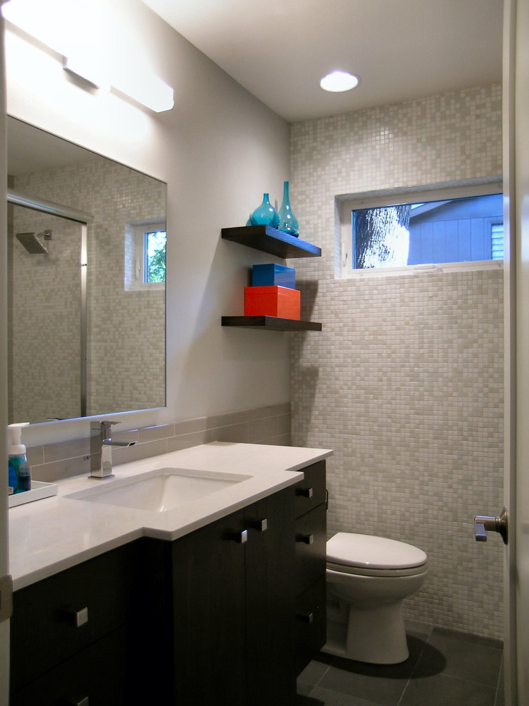 Inspiration for a contemporary bathroom in Austin with subway tile.