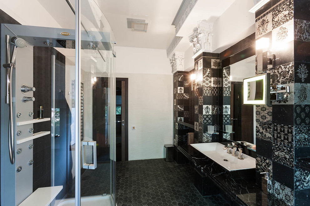 Офис с камином. Office with fireplace.